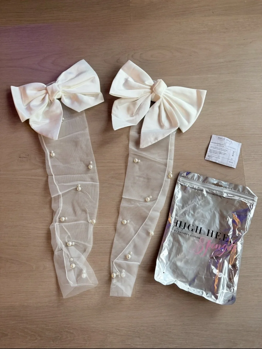 Anthropologie High Heel Jungle Big Bow Gloves - Pearl Tulle - White - NWT